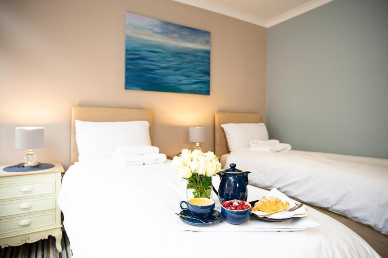 Seafarer'S View - 6 Bedroom Townhouse In Cowes, Parking & Seaviews. Cowes  Zewnętrze zdjęcie