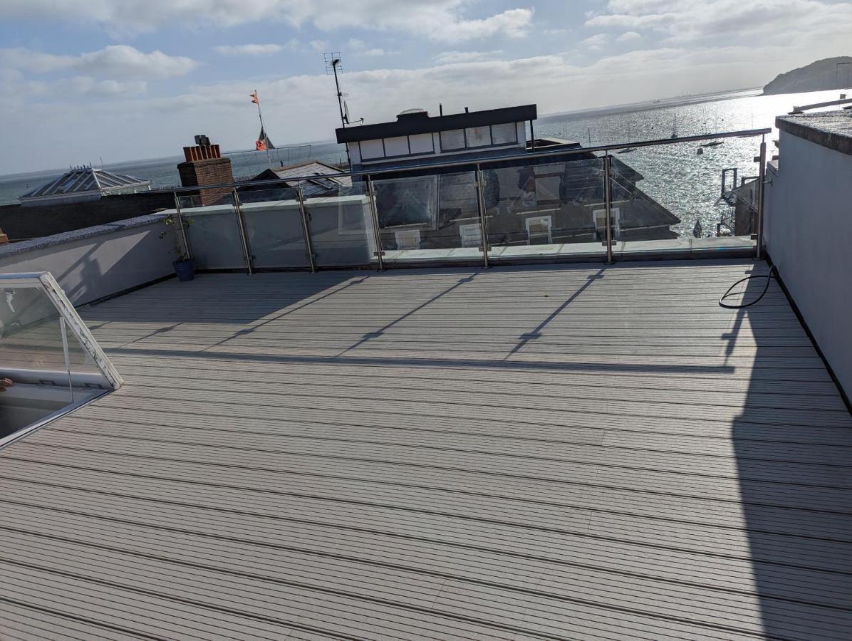 Seafarer'S View - 6 Bedroom Townhouse In Cowes, Parking & Seaviews. Cowes  Zewnętrze zdjęcie